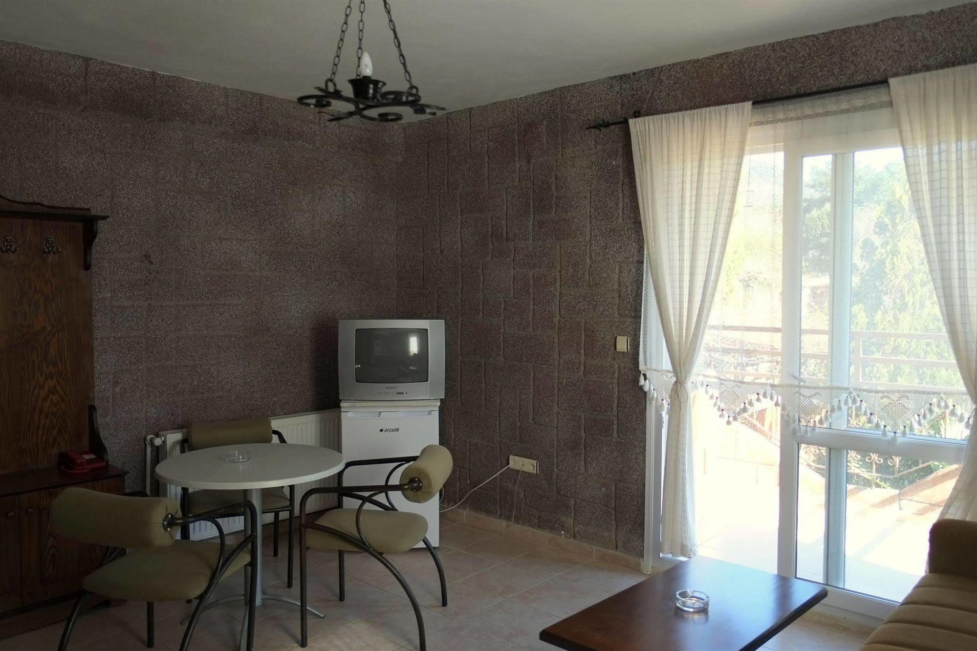 Babylon Gardens Apart Suite Menderes Dış mekan fotoğraf